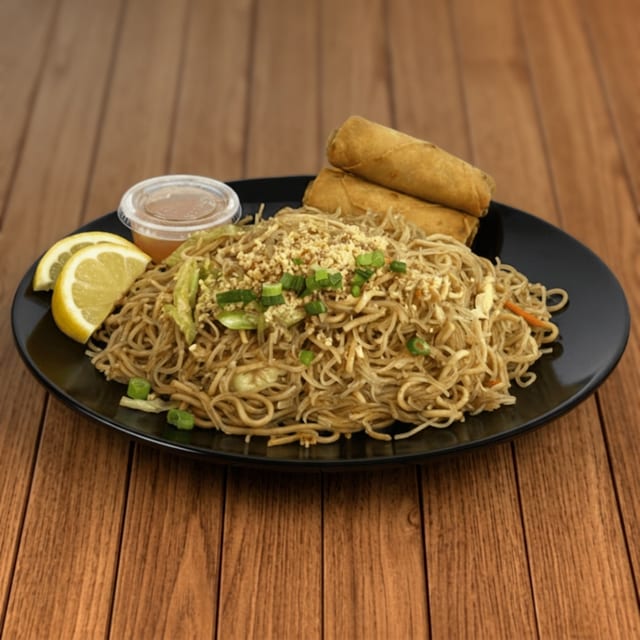 C3 - Subic Pancit with 2 Pieces Lumpia.